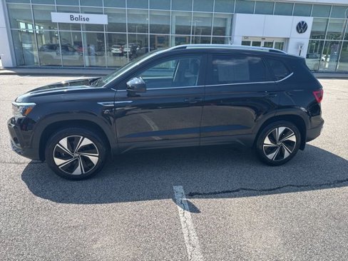 Certified 2024 Volkswagen Taos SE image 6