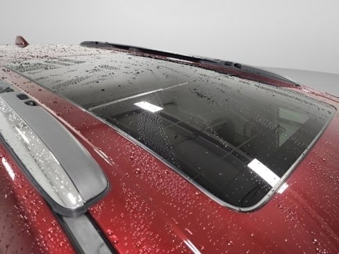 Used 2018 Chrysler Pacifica Limited image 16