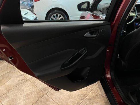 Used 2017 Ford Focus Titanium w/ Titanium Technology Package image 59