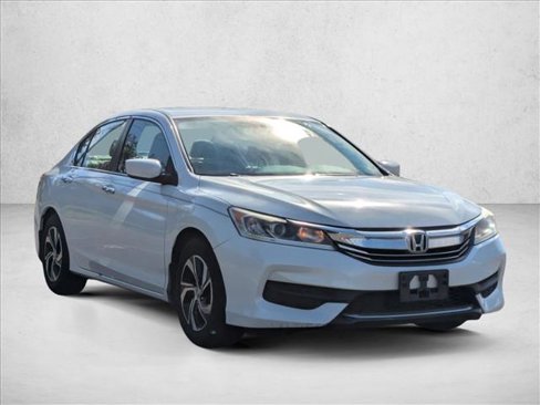 Used 2016 Honda Accord LX image 3