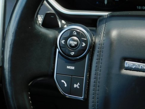 Used 2016 Land Rover Range Rover HSE image 17