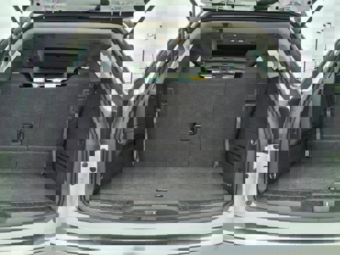 Used 2016 GMC Acadia SLE image 5