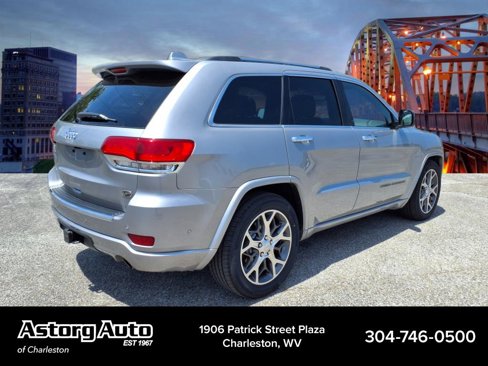 Used 2019 Jeep Grand Cherokee Overland image 3