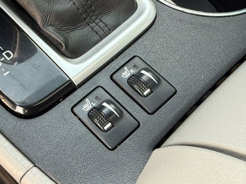 Used 2015 Toyota Highlander XLE image 31