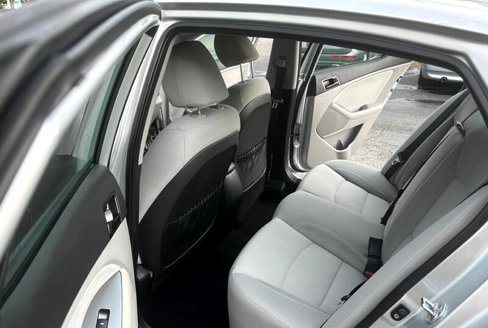Used 2012 Kia Optima LX image 11