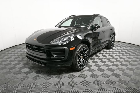 Used 2025 Porsche Macan image 1