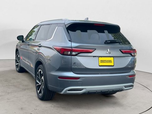Used 2022 Mitsubishi Outlander SEL image 3
