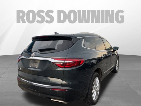 Used 2021 Buick Enclave Essence w/ Sound and Sites Package image 4