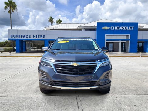Used 2023 Chevrolet Equinox LT image 2