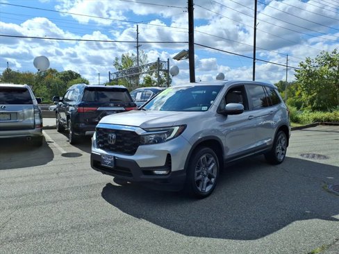Used 2023 Honda Passport EX-L image 3