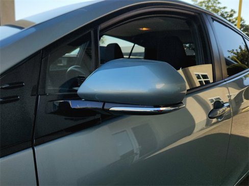 Used 2016 Toyota Prius Three image 14