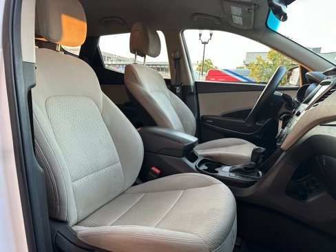 Used 2017 Hyundai Santa Fe Sport image 16