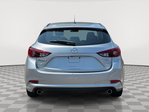 Used 2018 MAZDA MAZDA3 Touring image 5