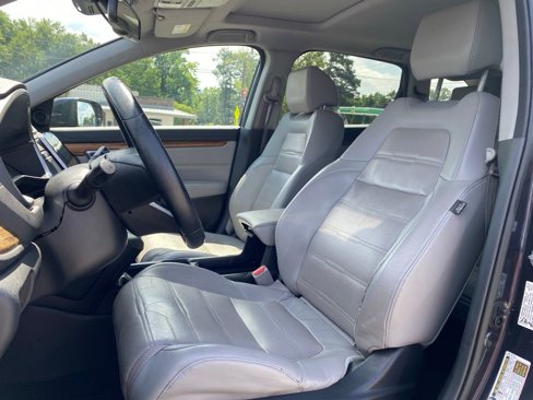 Used 2018 Honda CR-V Touring image 10