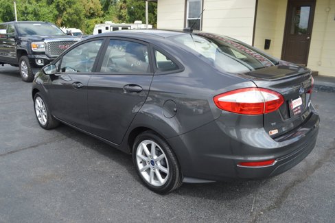 Used 2018 Ford Fiesta SE w/ Equipment Group 201A image 4