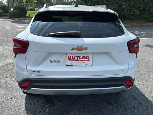 New 2025 Chevrolet Trax LT w/ Driver Confidence Package image 4