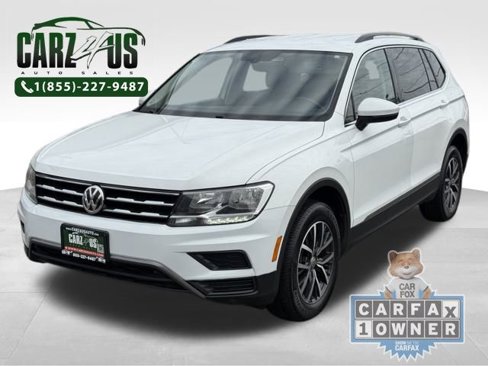 Used 2020 Volkswagen Tiguan SE image 1