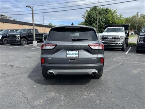 Used 2022 Ford Escape SE image 5