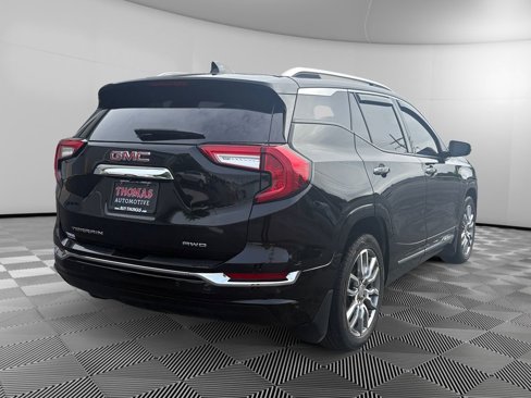 Used 2023 GMC Terrain Denali w/ Denali Premium Package image 7