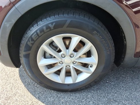 Used 2017 Kia Sorento LX image 9