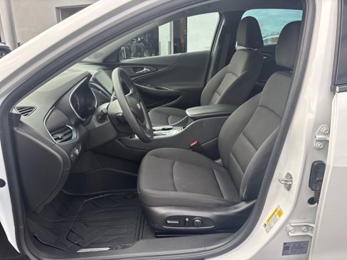 Used 2020 Chevrolet Malibu LT w/ Redline Edition image 13