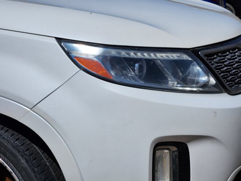 Used 2015 Kia Sorento SX image 8