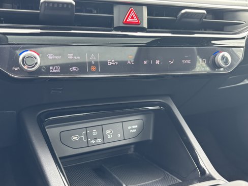 Used 2025 Kia K5 GT w/ GT1 Package image 29