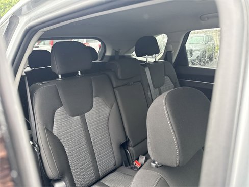 Used 2021 Kia Sorento LX image 25