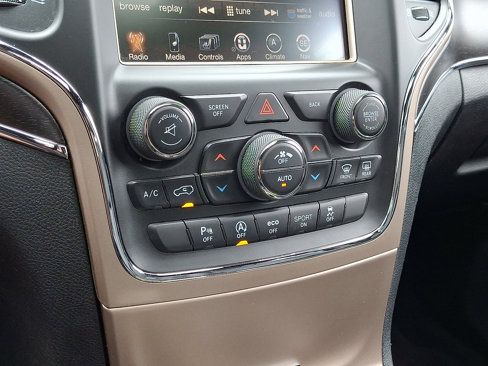 Used 2016 Jeep Grand Cherokee Limited image 18