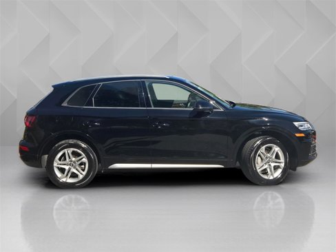 Used 2018 Audi Q5 2.0T Premium w/ Convenience Package image 3