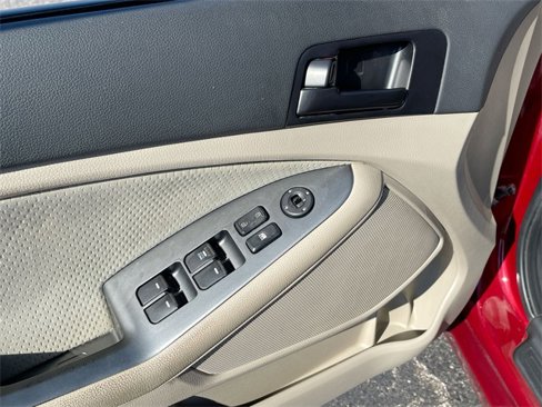 Used 2011 Kia Optima LX image 19