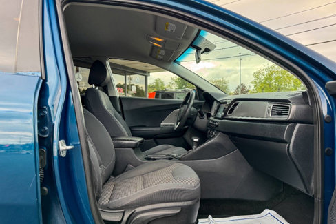 Used 2019 Kia Niro LX image 10