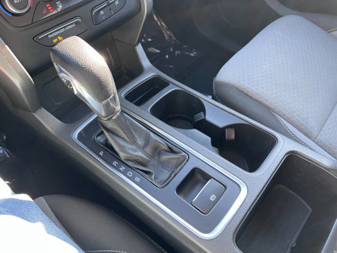 Used 2018 Ford Escape SE image 21