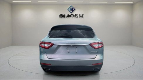 Used 2017 Maserati Levante image 4