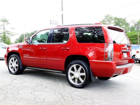 Used 2013 Cadillac Escalade Premium image 20