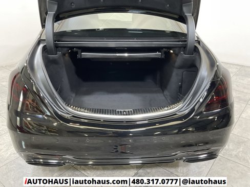 Used 2019 Mercedes-Benz S 560 Sedan image 11