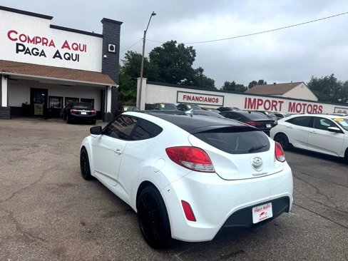 Used 2013 Hyundai Veloster image 16