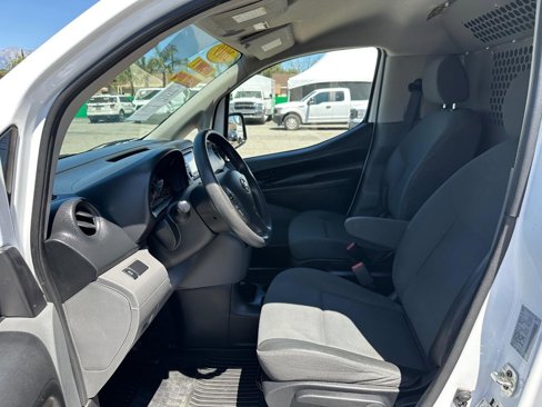 Used 2019 Nissan NV200 S image 26