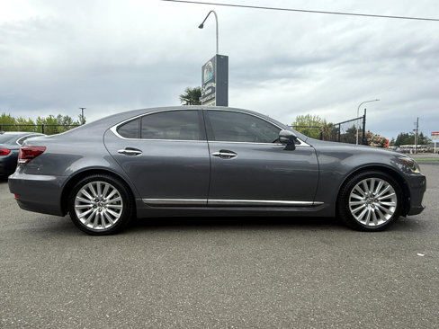 Used 2013 Lexus LS 460 AWD w/ Comfort Pkg image 8