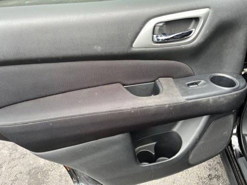 Used 2017 Nissan Pathfinder S image 36