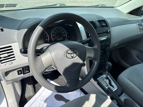 Used 2010 Toyota Corolla image 12