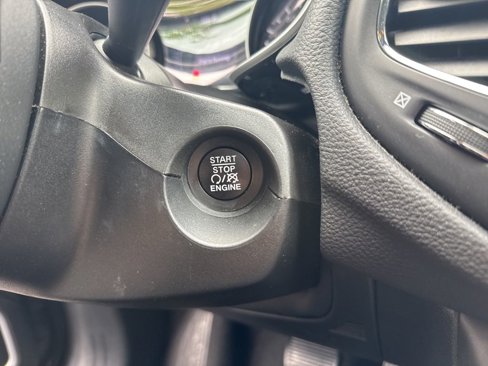 Used 2020 Jeep Compass Latitude image 26