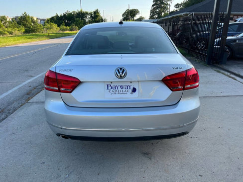 Used 2013 Volkswagen Passat TDI SE image 7