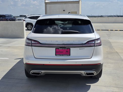 Used 2019 Lincoln Nautilus Reserve image 7