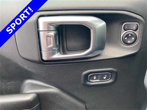 Used 2023 Jeep Gladiator Sport image 19