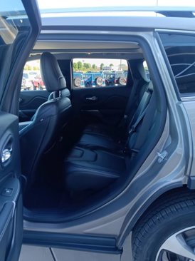 Used 2021 Jeep Cherokee Limited image 13