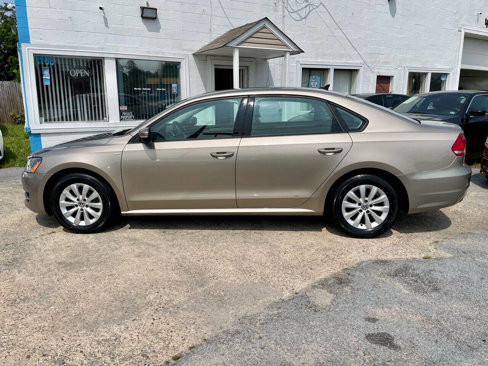 Used 2015 Volkswagen Passat 1.8T Wolfsburg Edition image 8