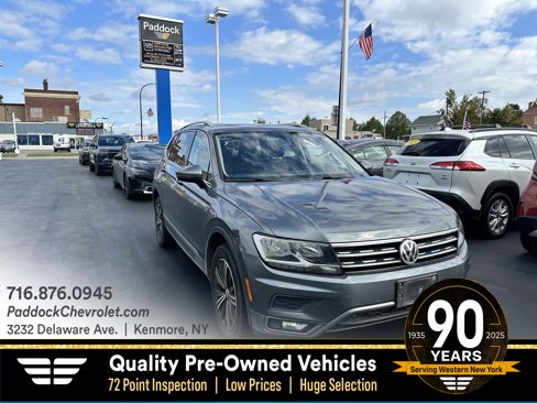 Used 2018 Volkswagen Tiguan SEL w/ 3rd Row Seat Package image 1