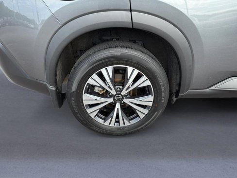 Used 2023 Nissan Rogue SV image 7