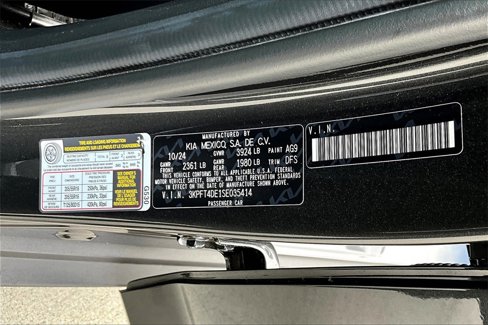 Certified 2025 Kia K4 LX image 16